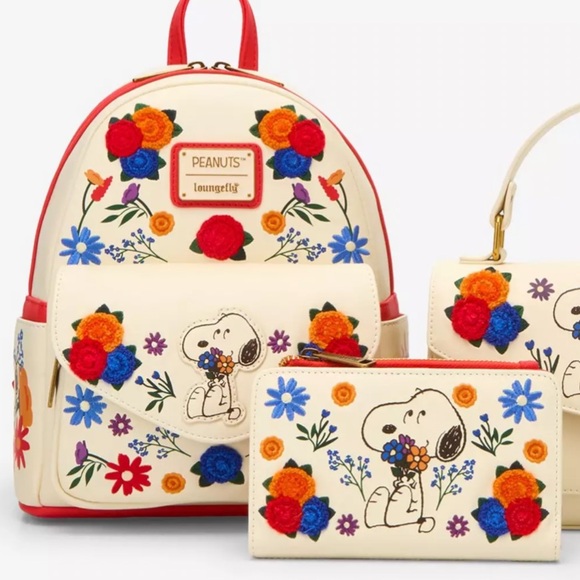 Loungefly | Bags | Loungefly Peanuts Floral Snoopy Mini Backpack Wallet ...